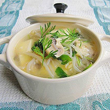 平菇绿豆芽肉汤