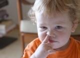 小孩流鼻血的5个原因 多补充蛋白质有助缓解